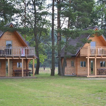Camping Szczecinek Domy Wypoczynkowe المظهر الخارجي الصورة