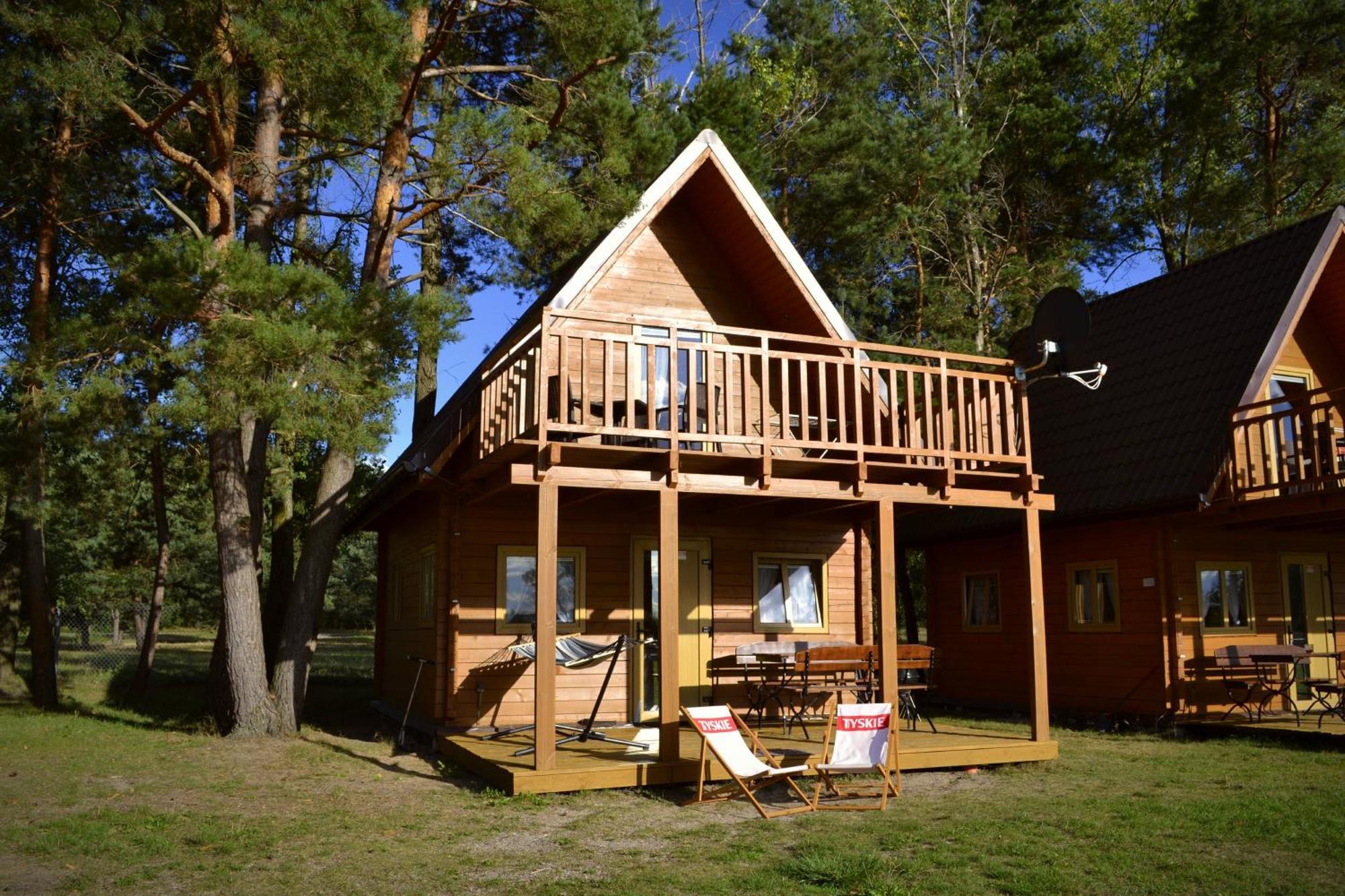 Camping Szczecinek Domy Wypoczynkowe المظهر الخارجي الصورة