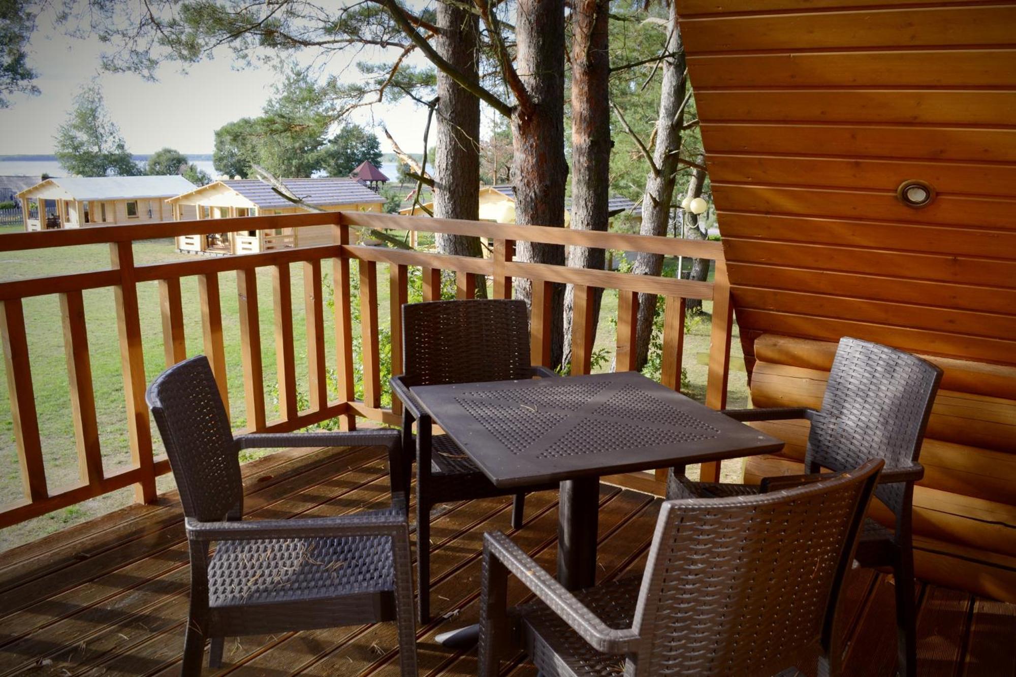 Camping Szczecinek Domy Wypoczynkowe المظهر الخارجي الصورة