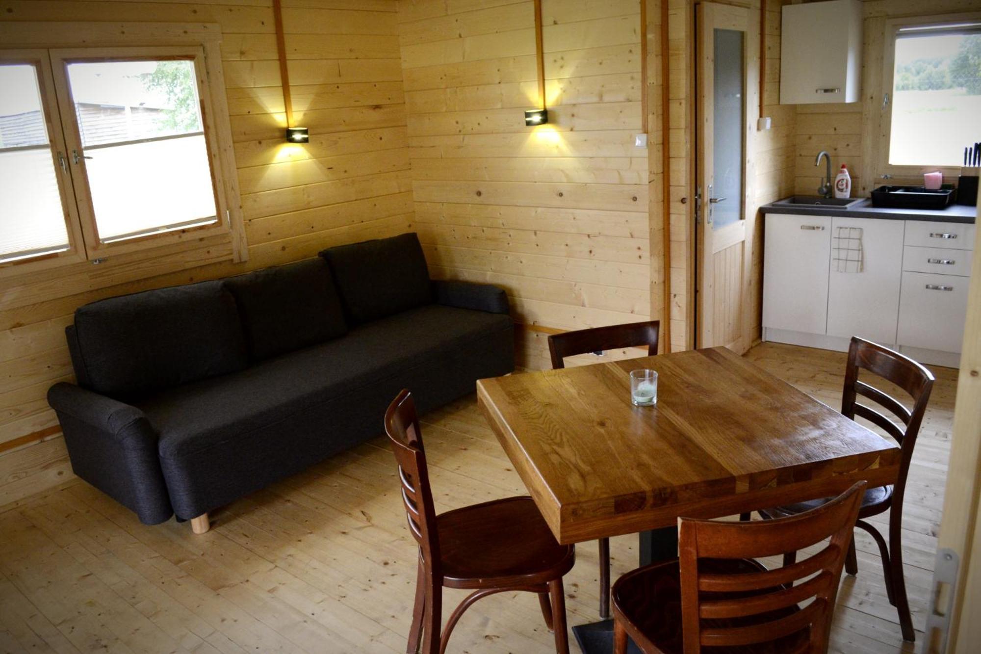 Camping Szczecinek Domy Wypoczynkowe المظهر الخارجي الصورة