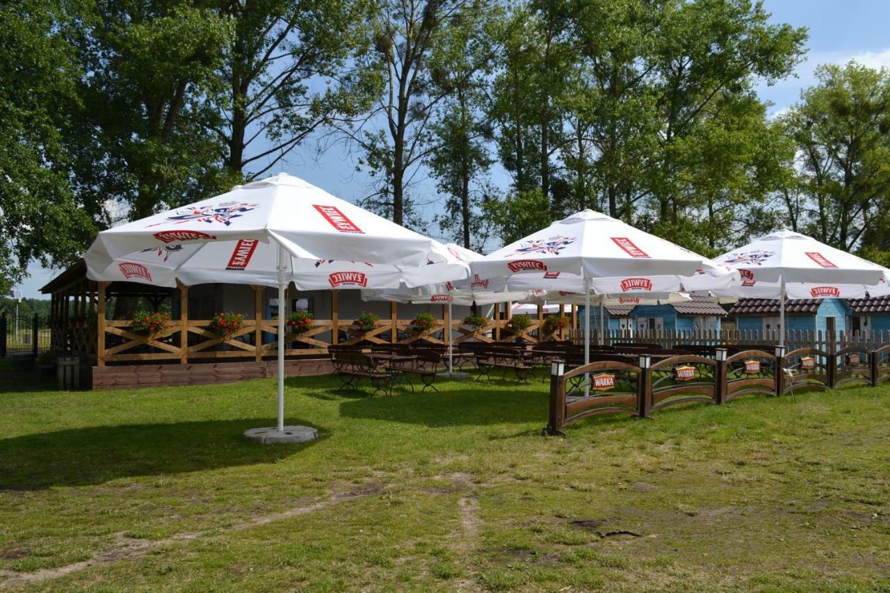 Camping Szczecinek Domy Wypoczynkowe المظهر الخارجي الصورة